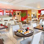 Ibis Hotel 3*