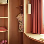 Ibis فندق