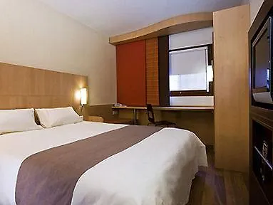 Ibis Hotel 3*