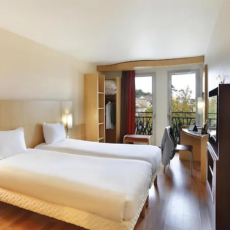 Ibis 3* Etampes
