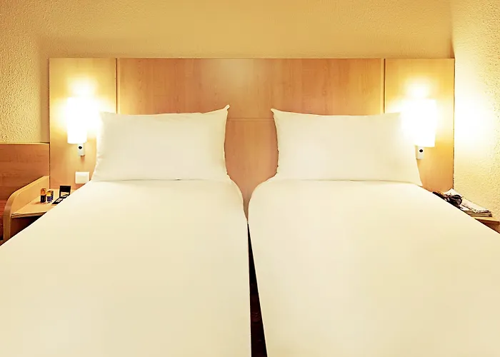 Ibis 3* Étampes