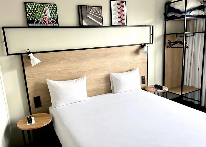 Ibis 3*